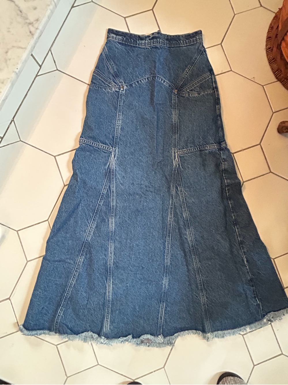 SPELL MUSE DENIM MAXI SKIRT
Size XS retails $229 - Picture 10 of 12